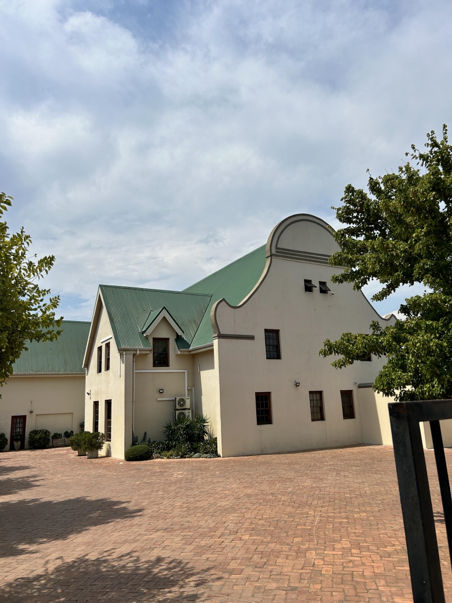 To Let commercial Property for Rent in Mbekweni Western Cape